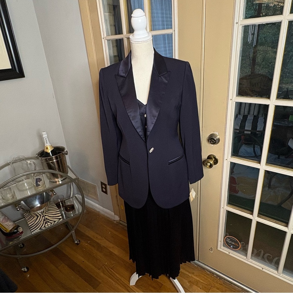 Sunny Choi Navy Dress size 6 dead stock William Penn Hat and Gown